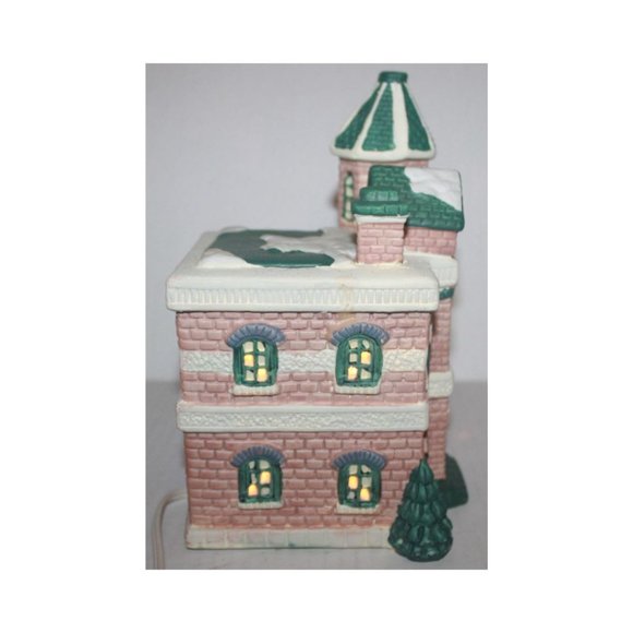 Vintage Porcelain Electric Lighted Christmas Village House - Picture 7 of 7